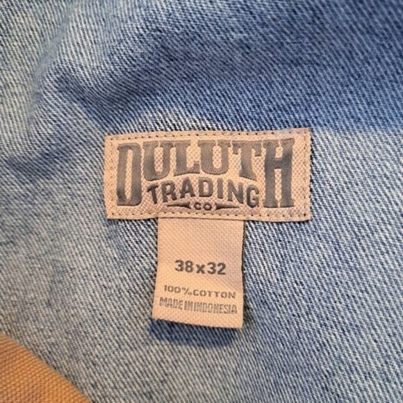 Duluth Trading Co men's size 38 x 32 light wash jeans, VGUC - Picture 6 of 7